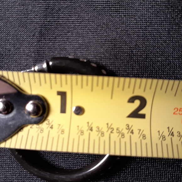 Fashion Black Acrylic Earrings - Picture 4 of 4